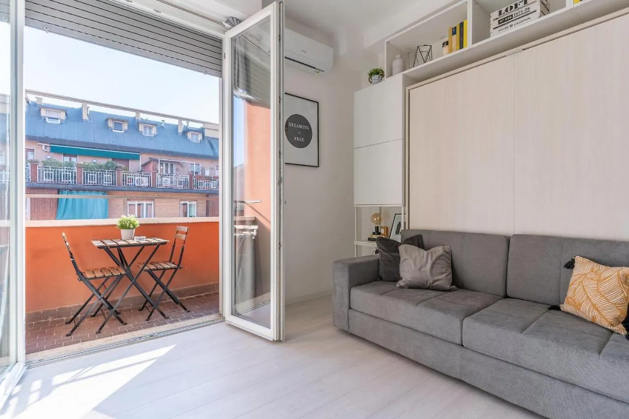 Sebino18 - Design Apartment Suite Milano Italia
